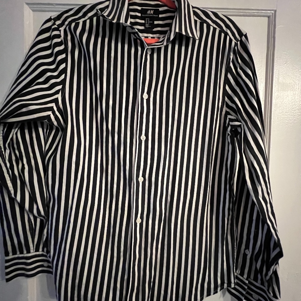 H&M dress shirt bundle (3) M shirts